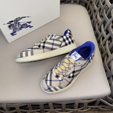 Burberry Low Shoes